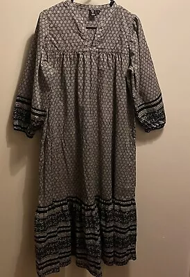 $25.95 • Buy Uniqlo X Anna Sui Patterned Midi Dress. Size Small