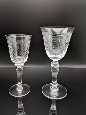 Pall Mall Lady Hamilton Wine Glass Pair 13.5/15cm Different Sizes Balustre Stems • £18.95