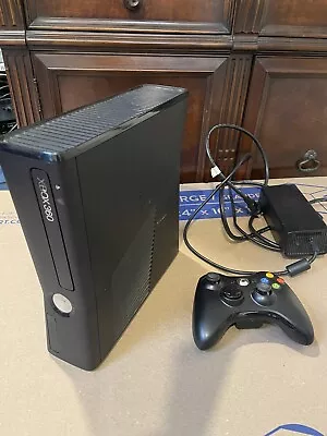 1TB Xbox 360 RGH 3 + Controller! 140 “UNO CARDS” ON HDD!! Plus More! • $250