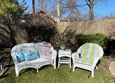 Vintage White Wicker Set Loveseat Chair And End Table • $600