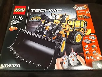 LEGO TECHNIC: Volvo L350F Wheel Loader (42030) - BNIB - AS NEW • $650