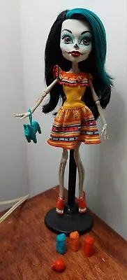 Monster High Scarnival Skelita Like New Complete • $94.51