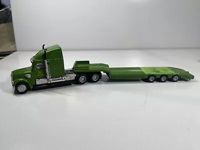 Siku 1/87 John Deere Low Loader (8a) • $19.99