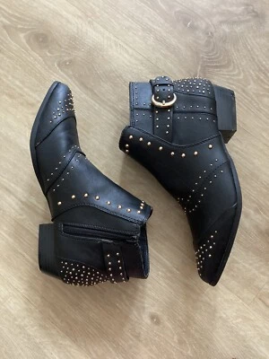 £40 • Buy Black Red Herring Ankle Stud Boots 5