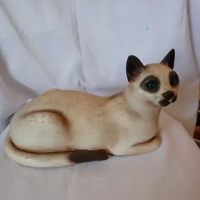 1983 Universal Statuary Siamese Cat Figurine Statue Glass Eyes - Chalkware • $38