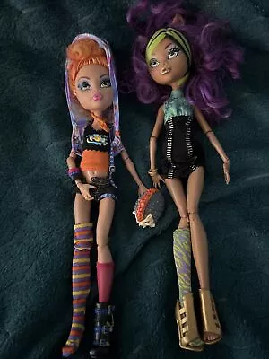 MONSTER HIGH Clawdeen Wolf/Howleen Wolf Fashion Doll - • $36