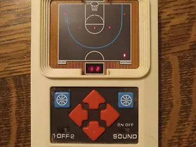 MATTEL 2003 Vintage CLASSIC Basketball Electronic Handheld Travel Game Works • $10