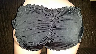 Nwt Victoria's Secret Ruched Back Ruffle Cheeky Low-rise Bikini Bottom Black Xs • $17.95