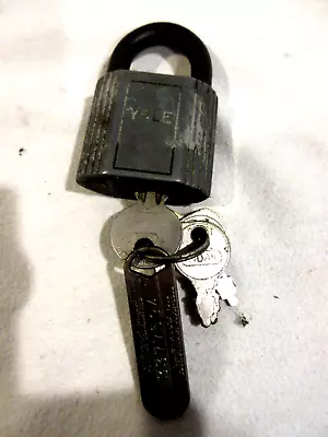 Vintage Yale Lock & Key W/GMAC Key Chain & Additional Keys • $5.99