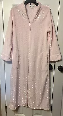 Miss Elaine Long Light Pink Robe. Zip Up  Front Side Pockets. Size Small • $10