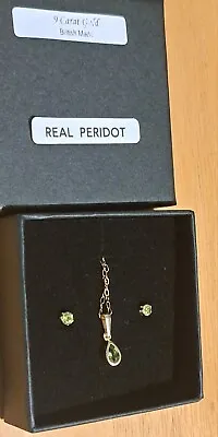 9ct Gold Peridot Chain Necklace And 9ct Gold Peridot Earrings  Stamped  • £120