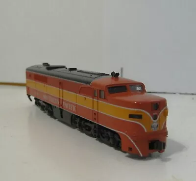 N Scale KATO 176-4105 Southern Pacific PA-1 Locomotive SP Daylight Road # 6056 • $71