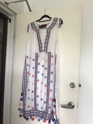 $30 • Buy Tiger Lily Dress Size 10 Embroidery Stitching