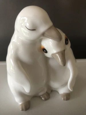 £14.99 • Buy Royal Osborne White Fine Bone China Penguin Mother & Baby Figurine