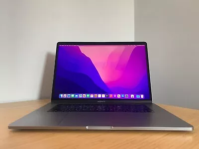 Apple MacBook Pro (15-inch 2016) 2.6GHz I7 256GB/16GB RAM + TOUCHBAR (AU STOCK) • $699