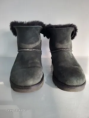 Ugg Mini Bailey Bow II Boots Size UK 4.5 EU 37 Sheepskin Womens Ankle Shoes • £15