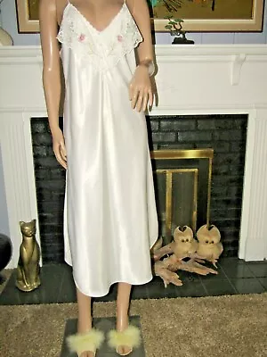 Vintage Val Mode Polyester Satin Ivory Nightgown Negligee Size M • $29.99