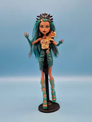 MATTEL Monster High Doll NEFERA DE NILE Boo York Boo York – City Schemes • $43.50