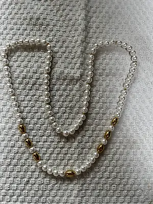 Vintage Costume Jewelry  Pearl  &  Gold  28  Necklace - Very Pretty ! • $20