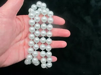 Vintage-Unusual Light Mint Green Oversize Faux Pearl Necklace 24  • $10.12