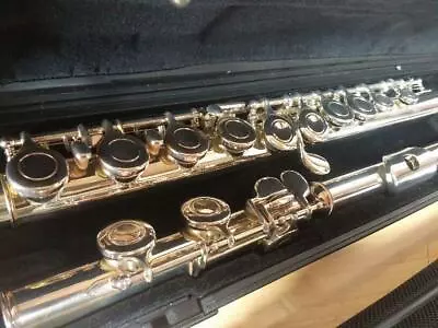 Yamaha Flute (with Case & Case Cover) • $1060