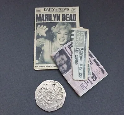 1/12th Scale Dolls House 1960s Marilyn Monroe JFK & Moon Landing Newspapers • £2