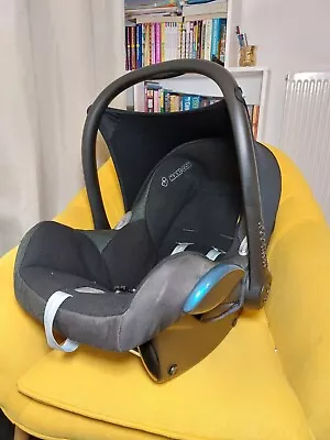 Maxi Cosi Easyfix Isofix Car Seat With Base • £65