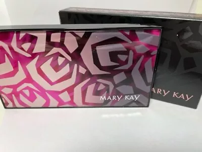 Mary Kay Perfect Palette Refillable Compact 202992 - Empty - Free Ship! • $9.95