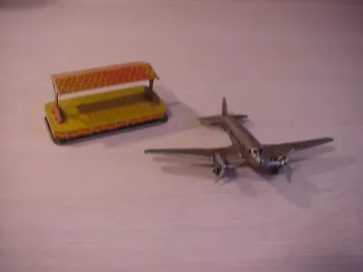 1930's Tootsie Toy Twa Airplane Diecast Silver Nc101y & Tin Platform • $15