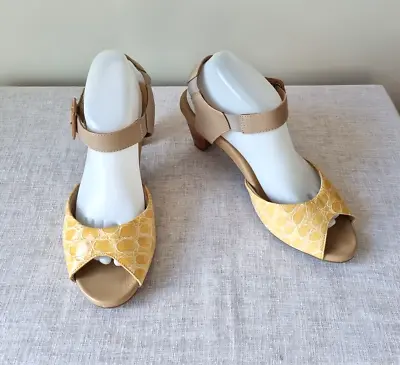  Kumfs By Ziera  Ec Size 40 /9 'oatmeal' Hermes Leather Sandals • $40