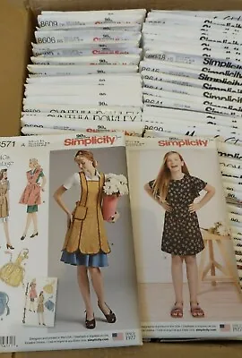 £5 • Buy New Assorted Sewing Patterns Simplicity Range 8567 - 8609