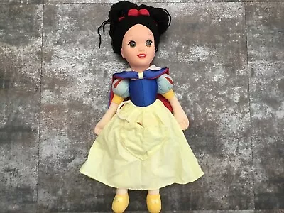 Vintage 90s Toy Snow White Doll Plush Cloth Vinyl Yarn Walt Disney Mattel 1993 • $8