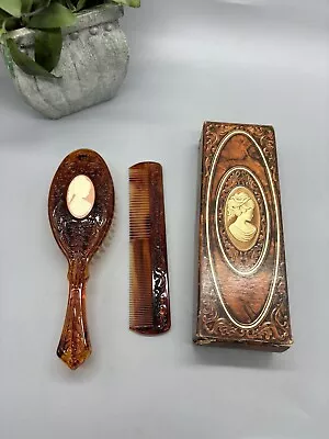 Vintage Avon Cameo Brush And Comb Set W/Box • $29.99