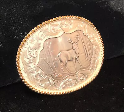 Montana Silversmiths Belt Buckle; White Tail Deer Oval • $30