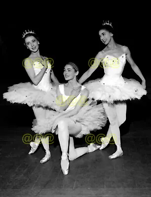 Photo - Margot Fonteyn & Nadia Nerina Publicity Portrait For  Cinderella  1962 • $6.16