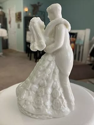 White Porcelain Wedding Cake Topper Bride & Groom Dancing Figurine VTG Keepsake • $9.99