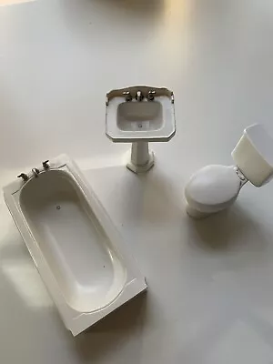 Dollhouse Resin 3 Piece Bathroom Set Tub Toilet Sink All White 1:12 Scale • $40