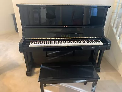 Black Yamaha Piano (Great Condition) • $6100