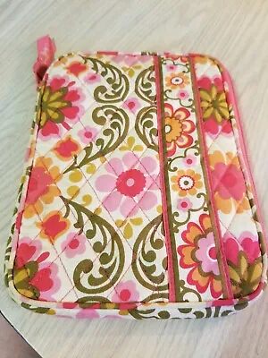 CLEARANCE VERA BRADLEY  Floral Pattern NEW Zipper Closure.  IPAD Cover  9x7x3/4 • $6.99