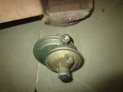 NOS Ford 1956 Fairlane V8 Distributor Vacuum Advance Mercury 272 312 Thunderbird • $341.74