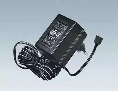 FALLER Car System Storage Battery Charger (230v) (2.9v DC) HO Gauge 161690 • £34.25