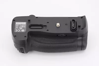 Genuine Nikon MB-D12 Multi-Power  Battery Grip For Nikon D800/D800E/D810/D810A • $65