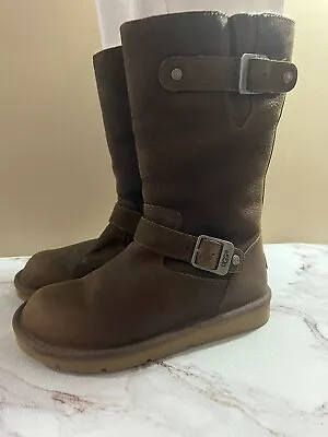 UGG Australia Women’s KENSINGTON Double Buckle Tall Boots In Brown 5678 Size 6 • £72.32