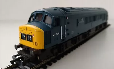 Mainline 37-051 Class 45 039 'The Manchester Regiment BR Blue Livery *Free P&P*  • £14.95