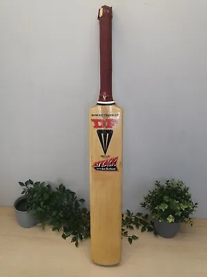 £100 • Buy Vintage Duncan Fearnley Attack With Ian Botham SH English Willow Cricket Bat 