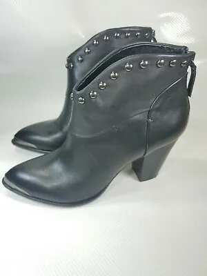 B. Makowsky Quincy Cute Western Ankle Black Leather Studded Booties Boots Size 5 • $39.95