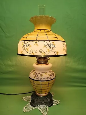 Vtg GWTW Parlor Lamp Olive Green & White Hand Painted Top & Bottom Light Up • $145