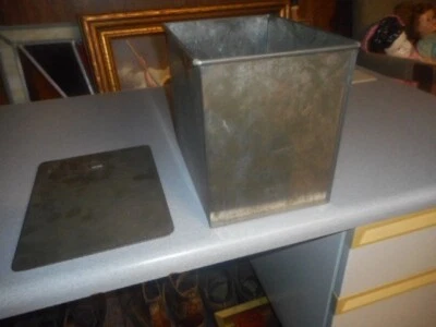 $17 • Buy Vintage Antique Hoosier Cabinet Tin Bread-bisquits Box And Lid Nice For Age