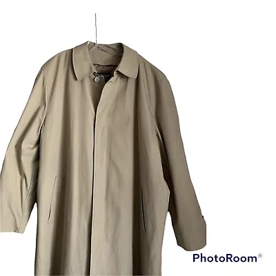 RoundTree Yorke Rainwear  Men's Trench Coat  Beige Removable Liner Sz 48 • $23.97