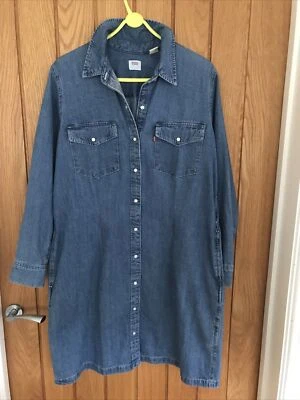 £80 • Buy Levi’s Denim Dress Size L